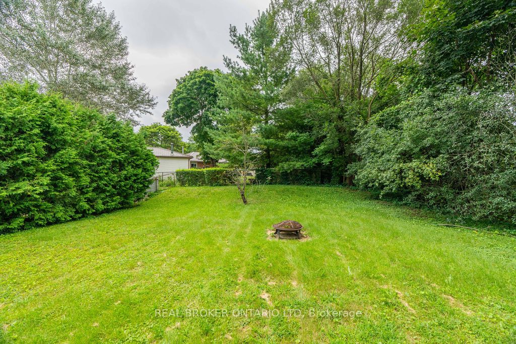 39 Trillium Crescent