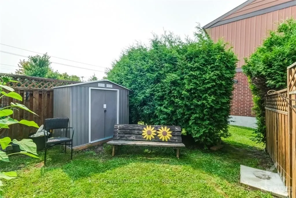 15 FOXHILL Way, #A