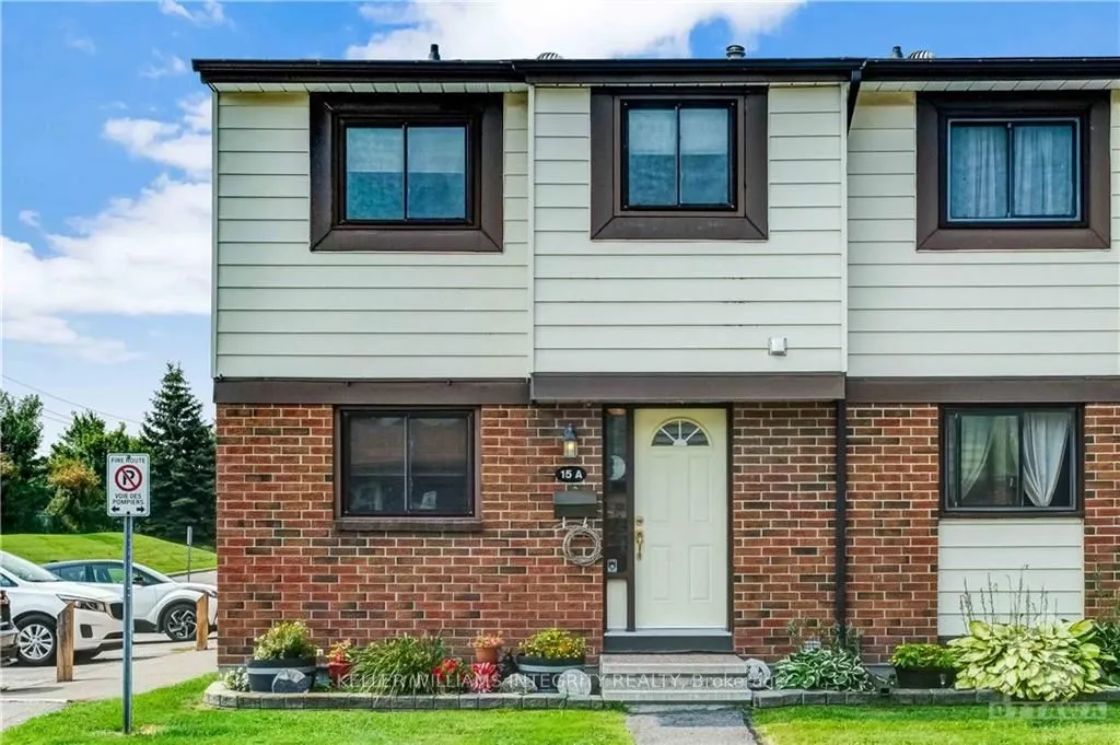 15 FOXHILL Way, #A