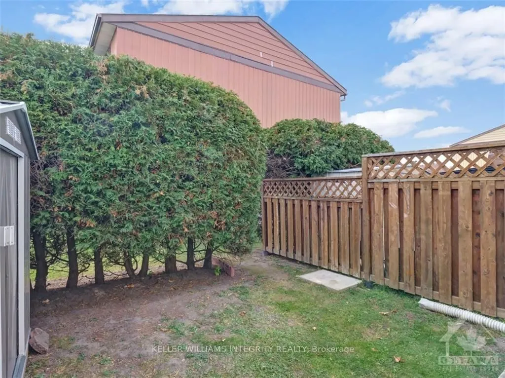 15 FOXHILL Way, #A