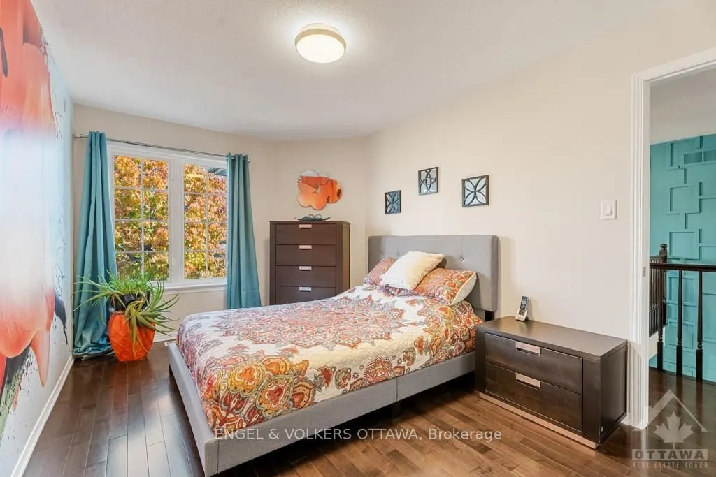 341 SHADEHILL Crescent