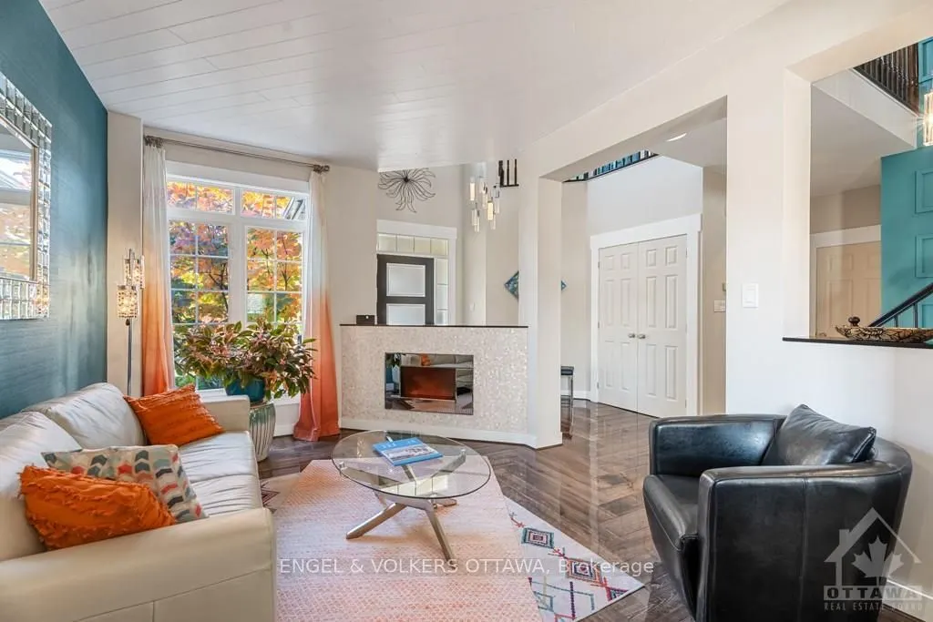 341 SHADEHILL Crescent