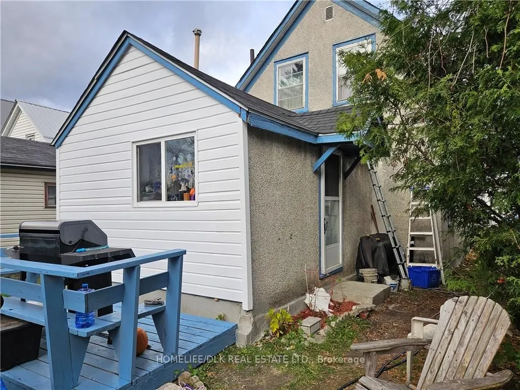 94 Perth Street