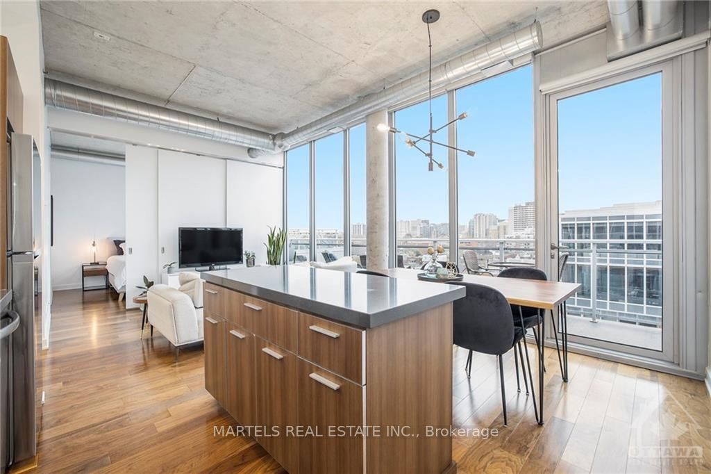 360 MCLEOD Street #907