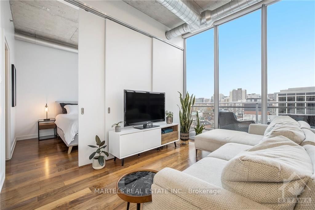 360 MCLEOD Street #907