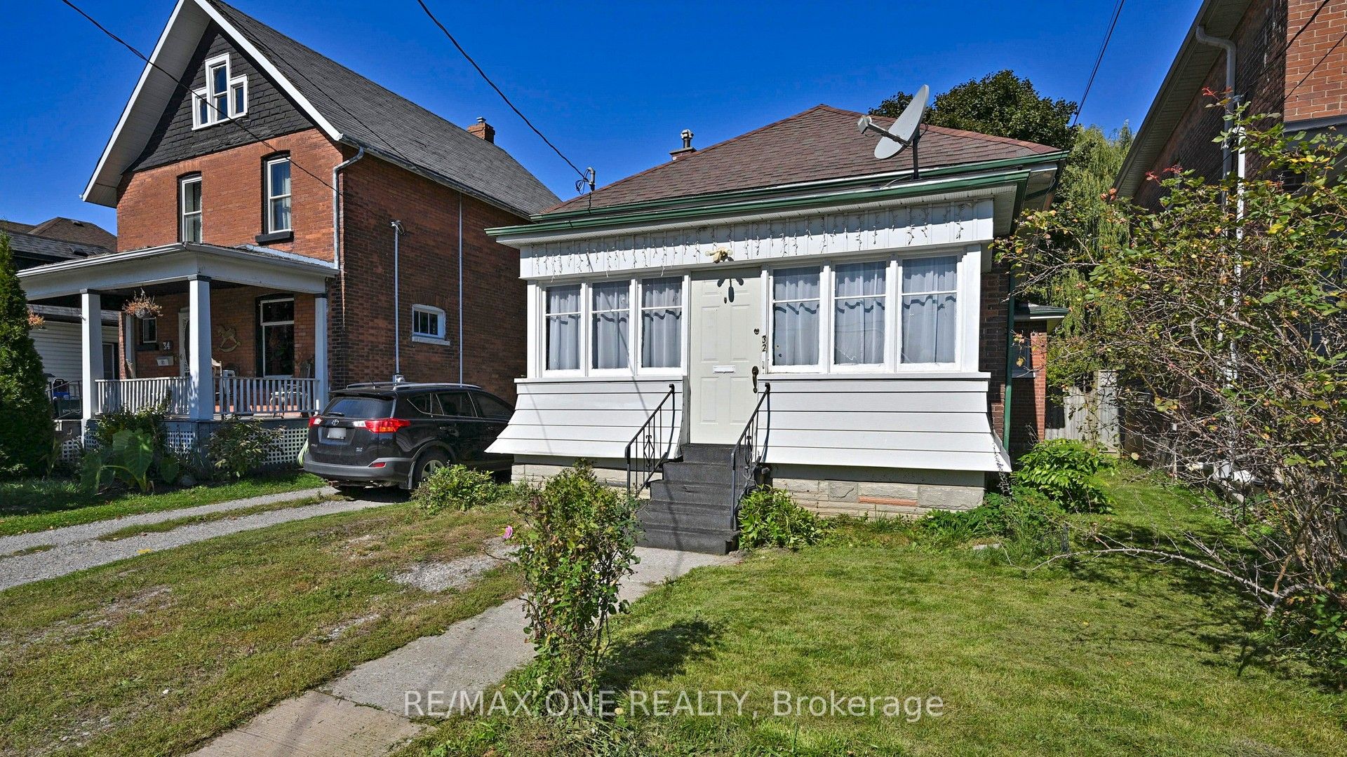 32 Durham Street W