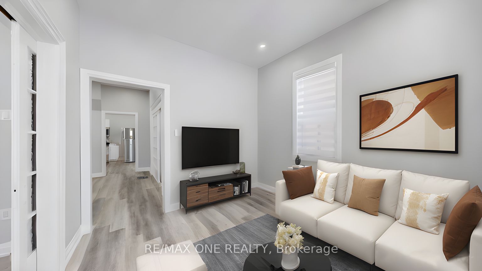 32 Durham Street W
