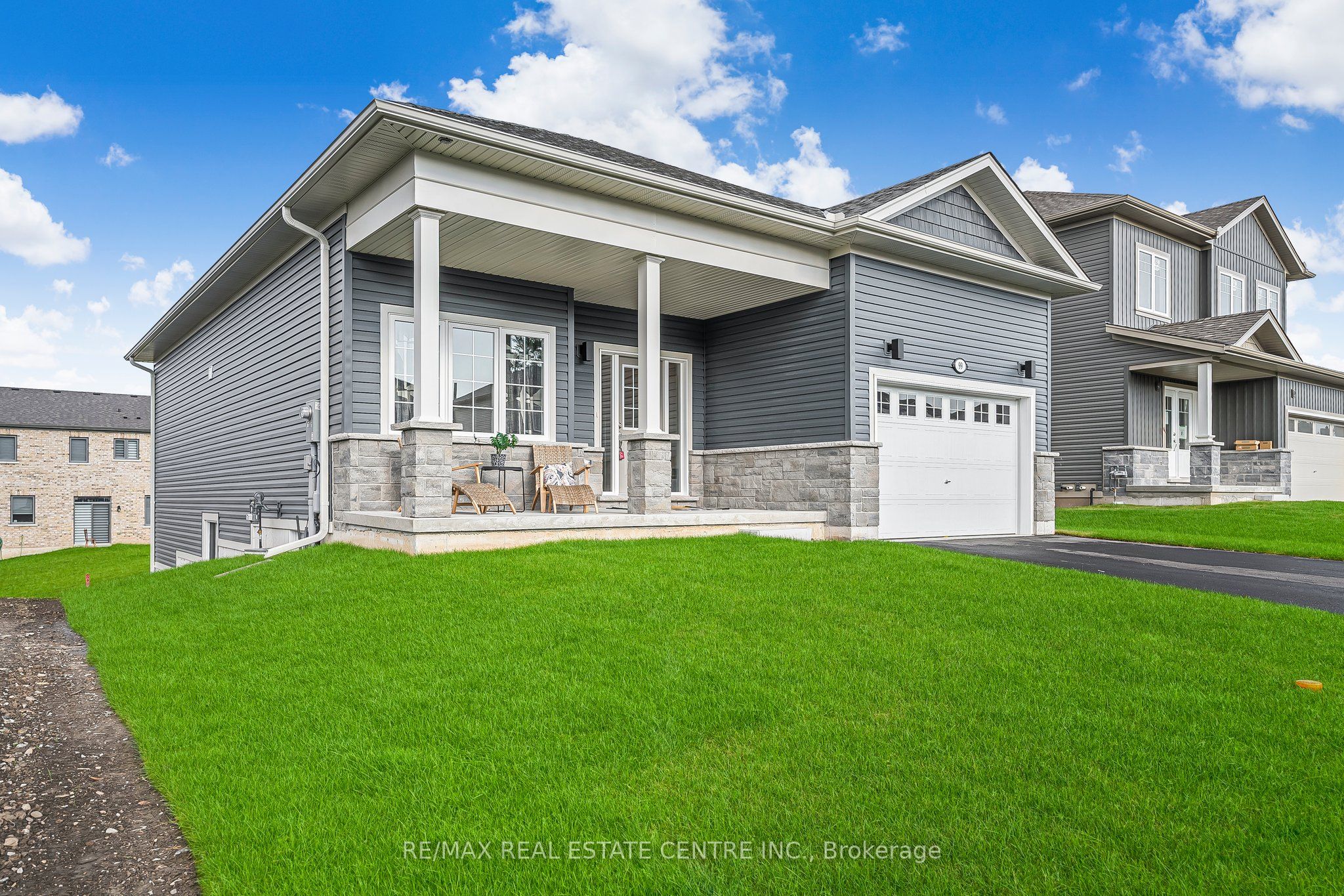 99 Hillcrest Road