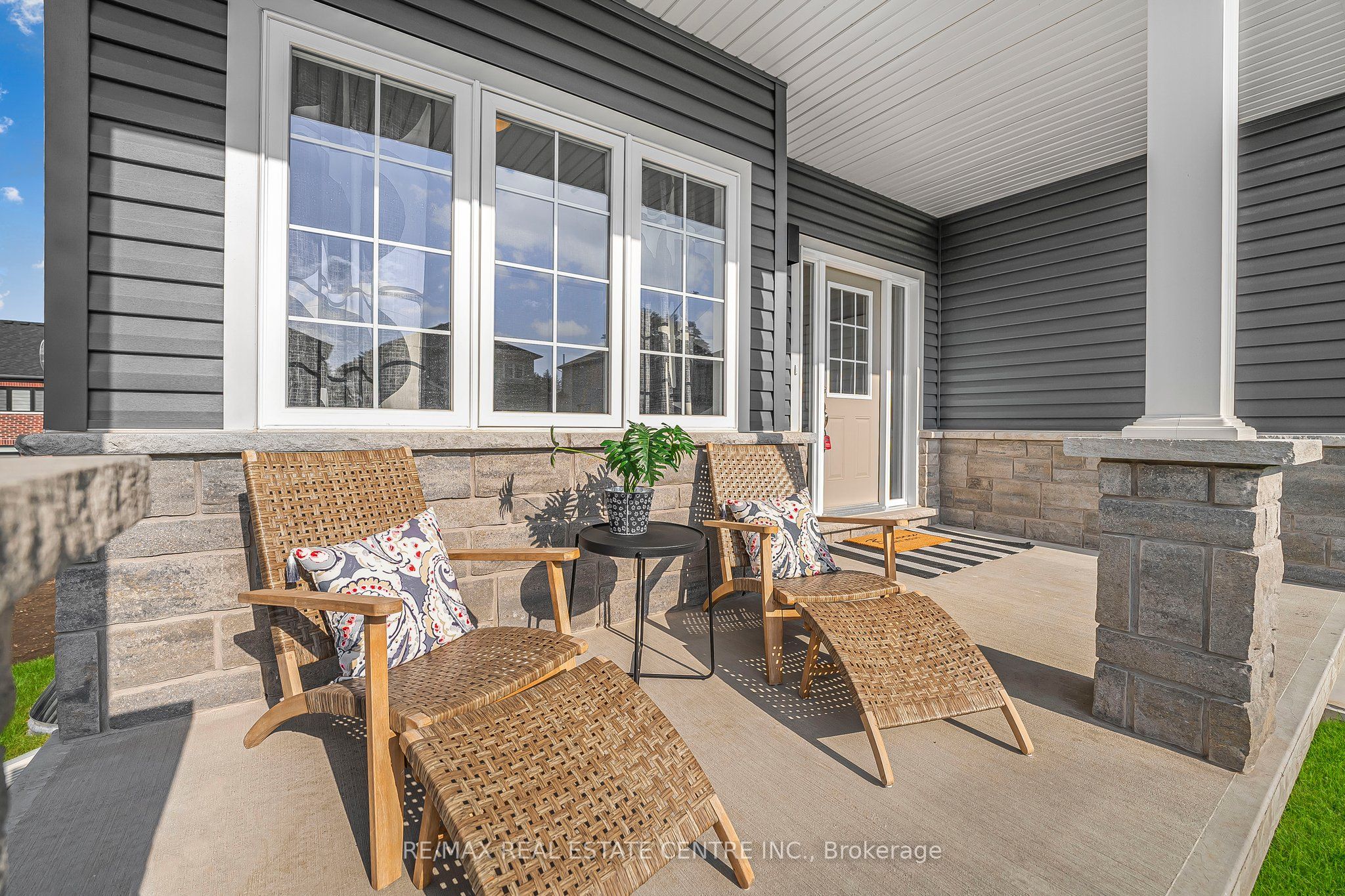 99 Hillcrest Road