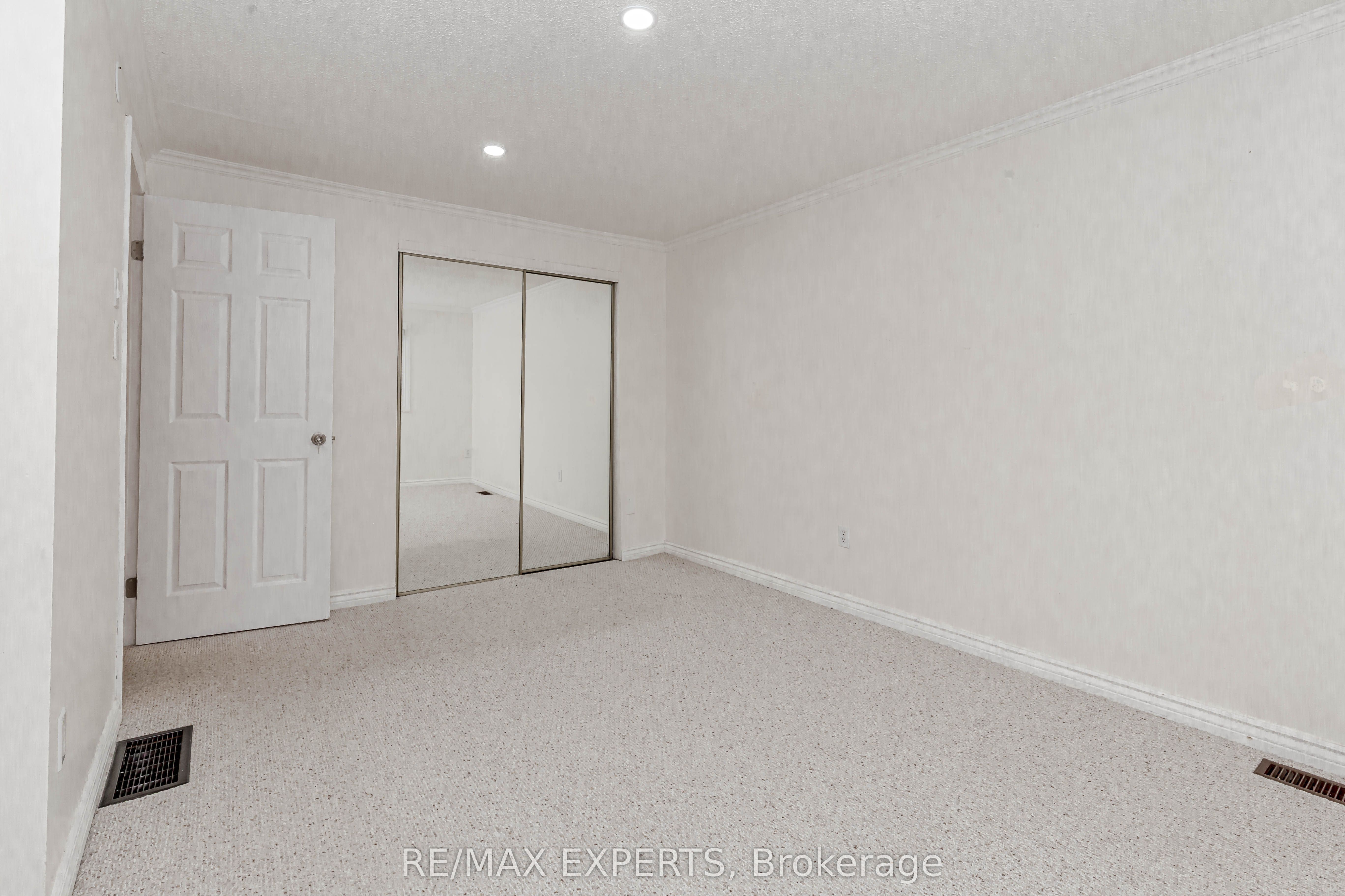 34 Bow Valley Drive, #9