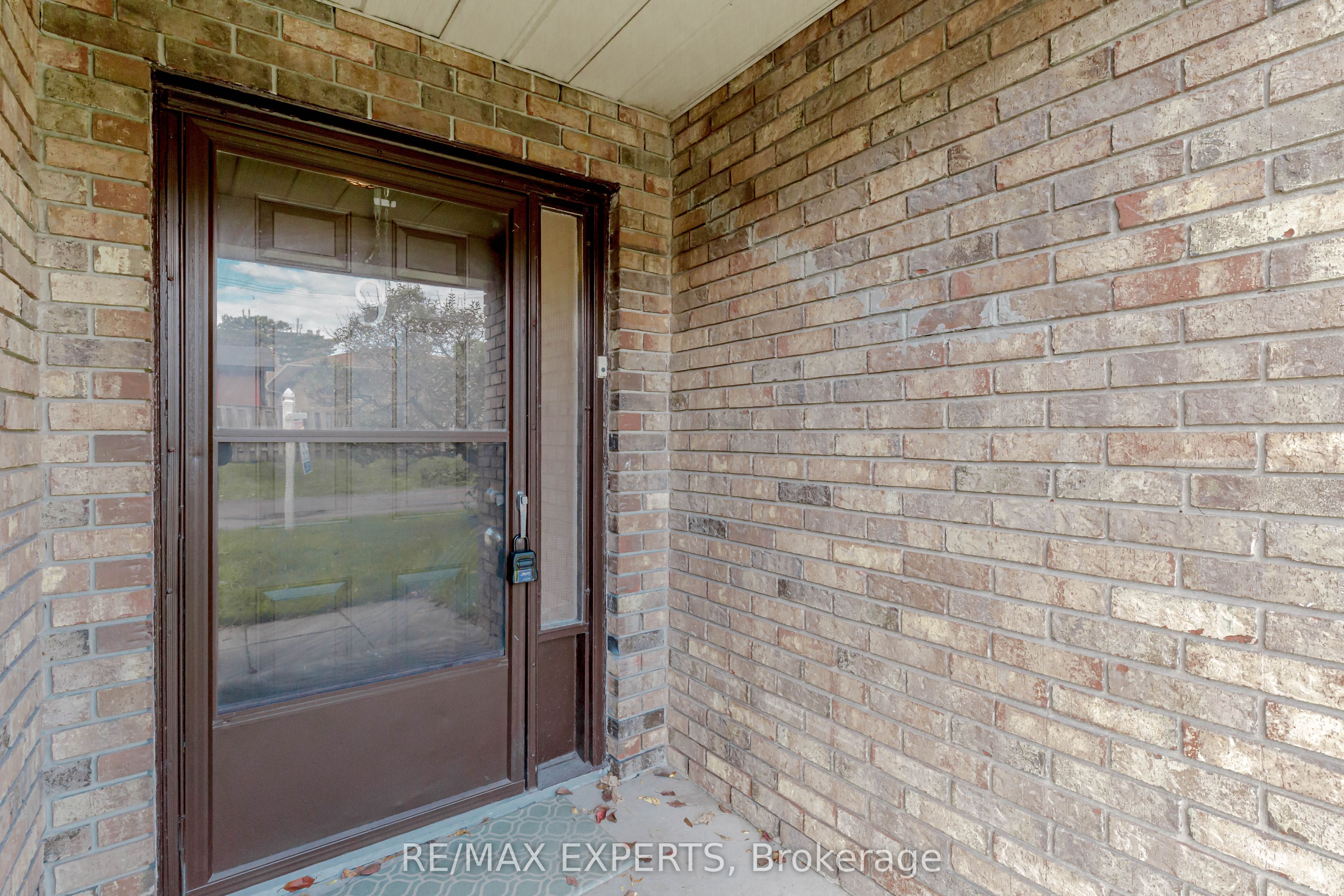 34 Bow Valley Drive, #9