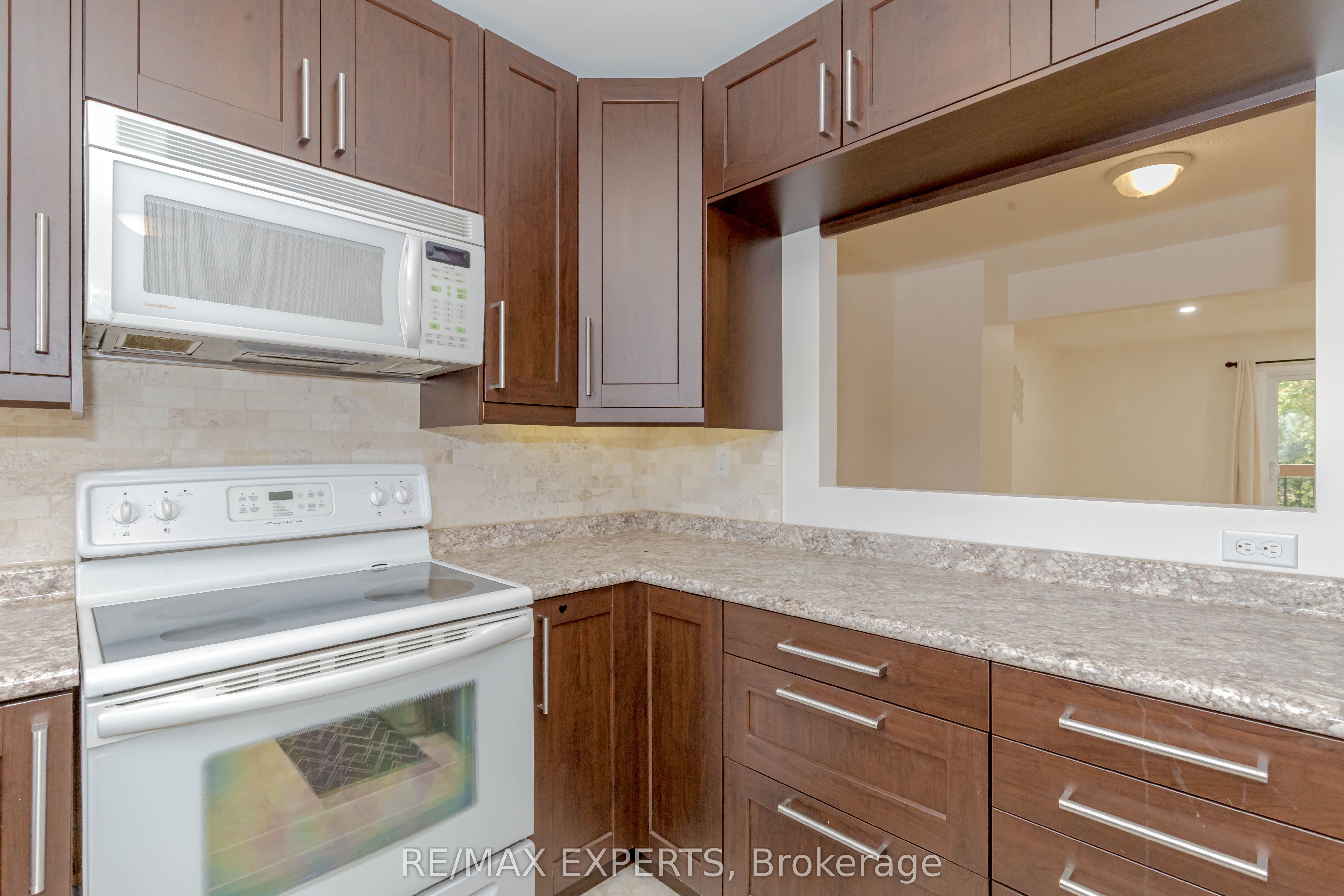 34 Bow Valley Drive, #9