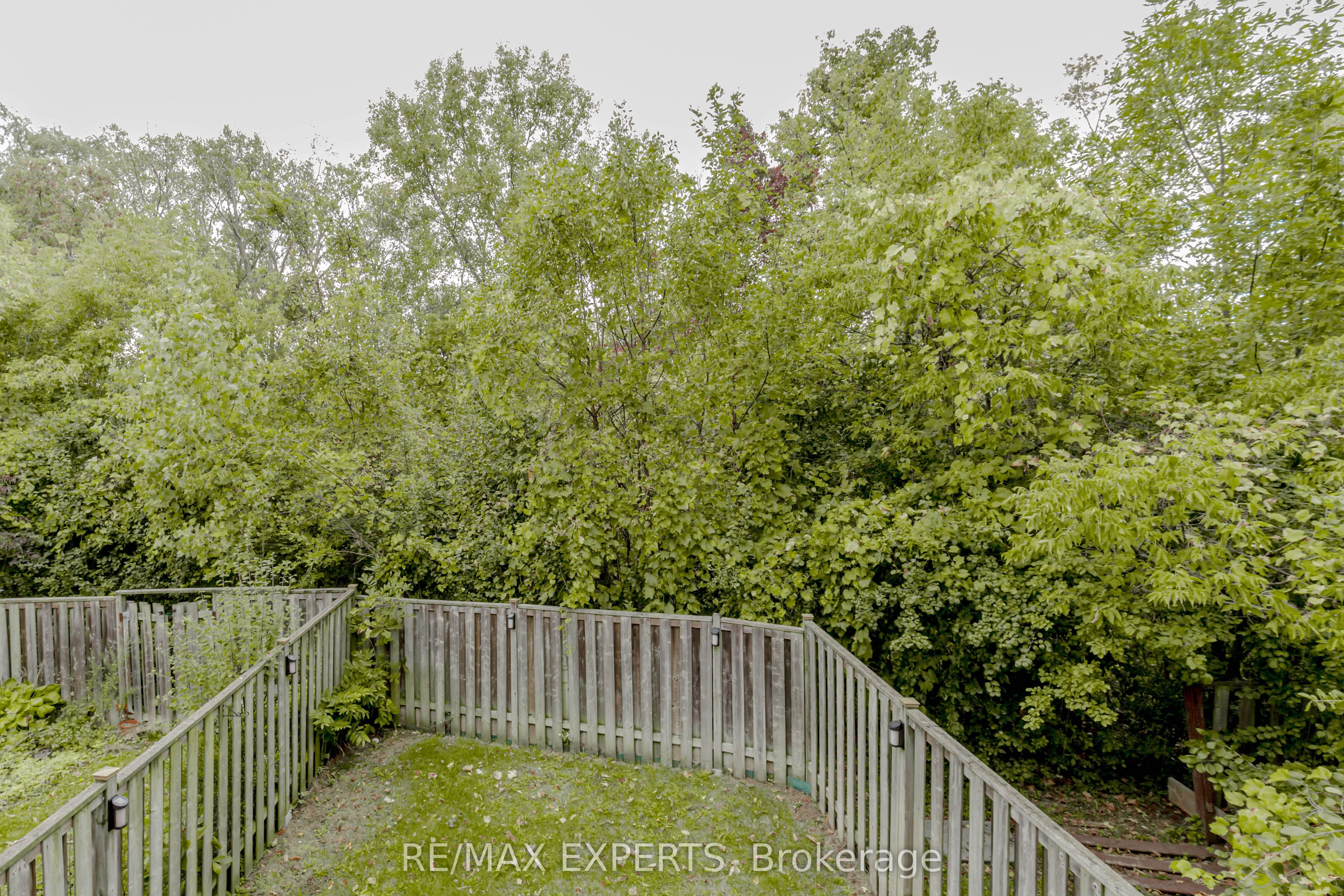 34 Bow Valley Drive, #9