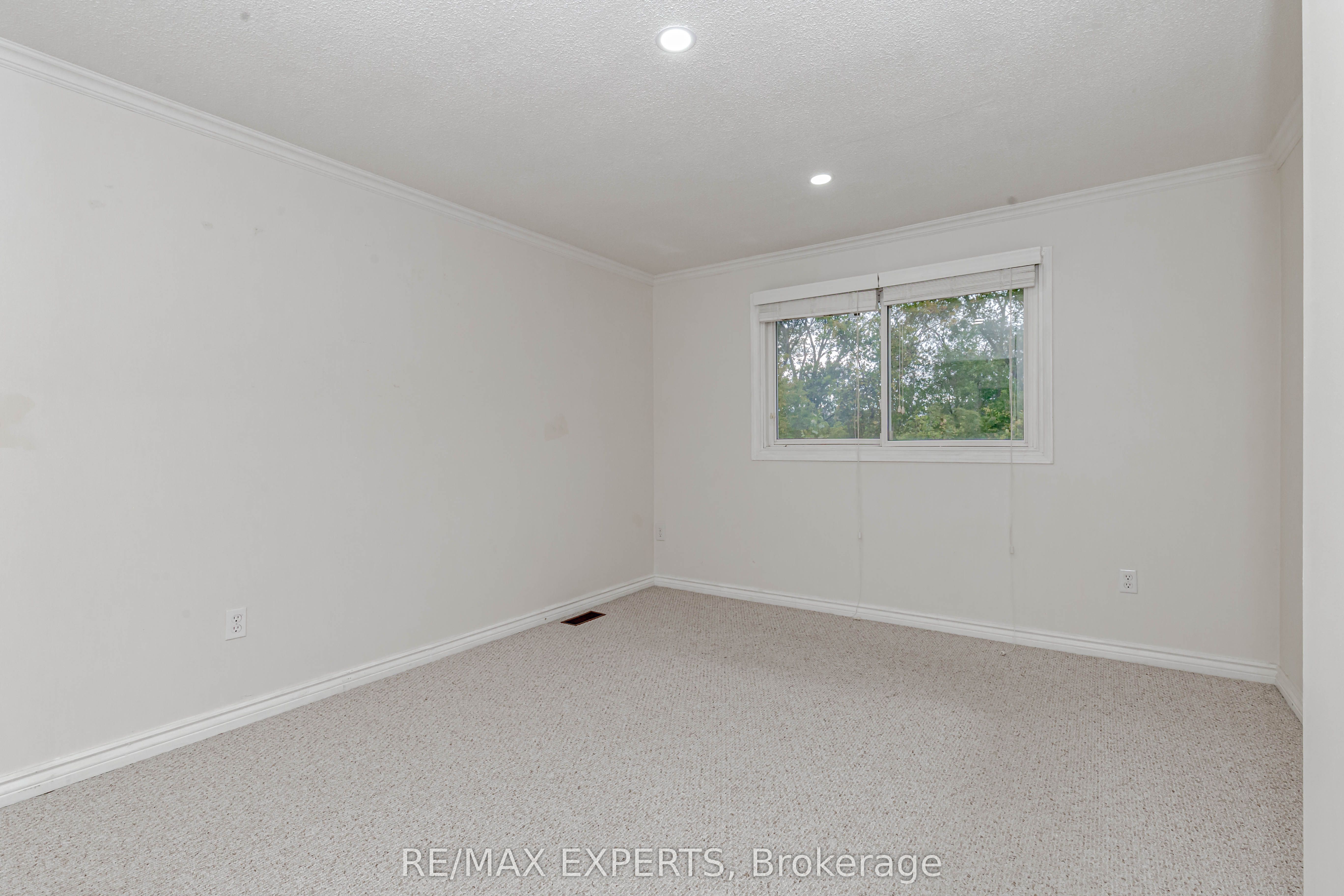 34 Bow Valley Drive, #9