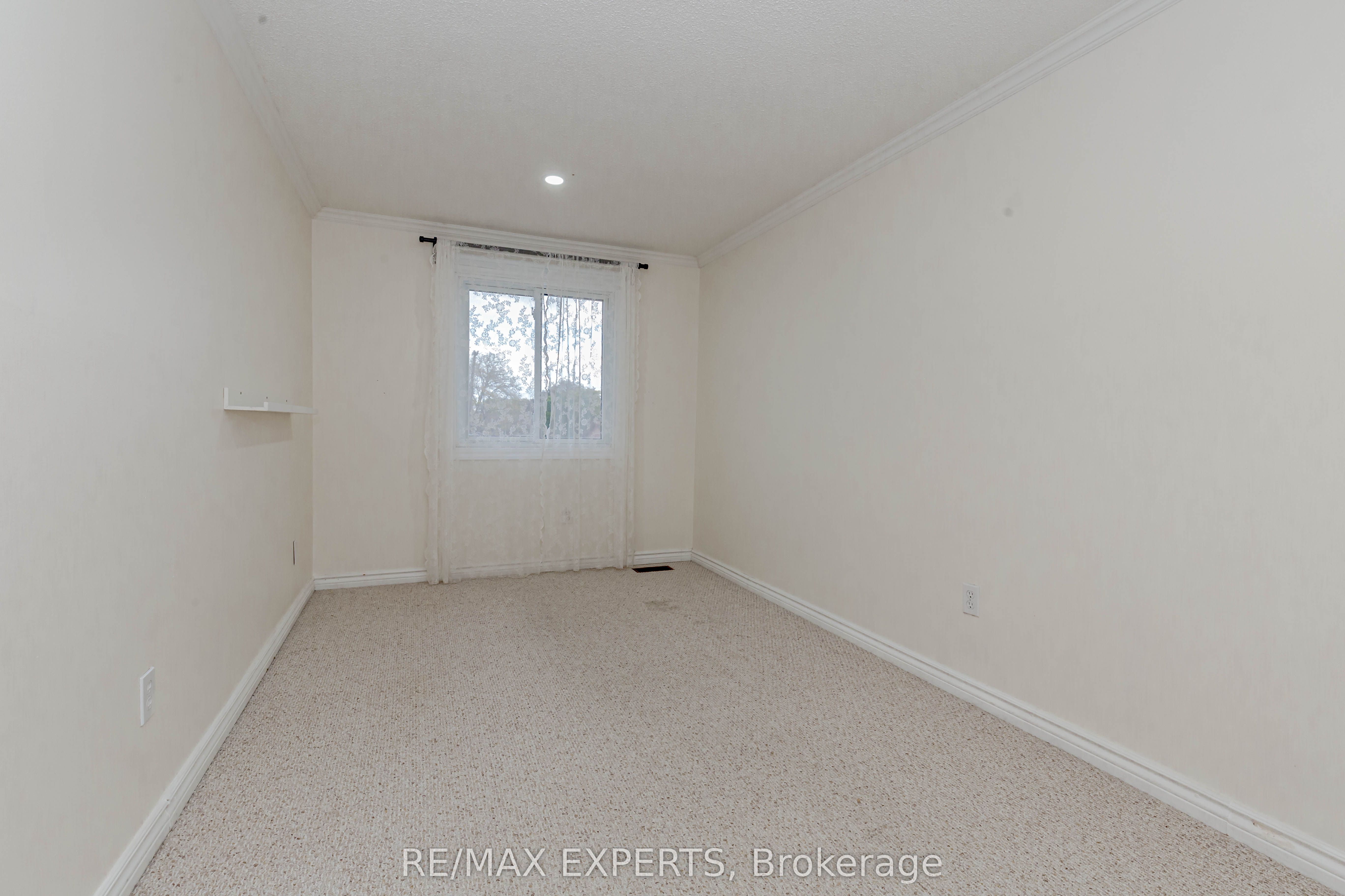 34 Bow Valley Drive, #9