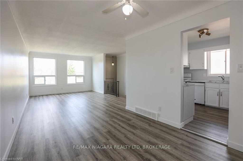 558 FIRST Avenue
