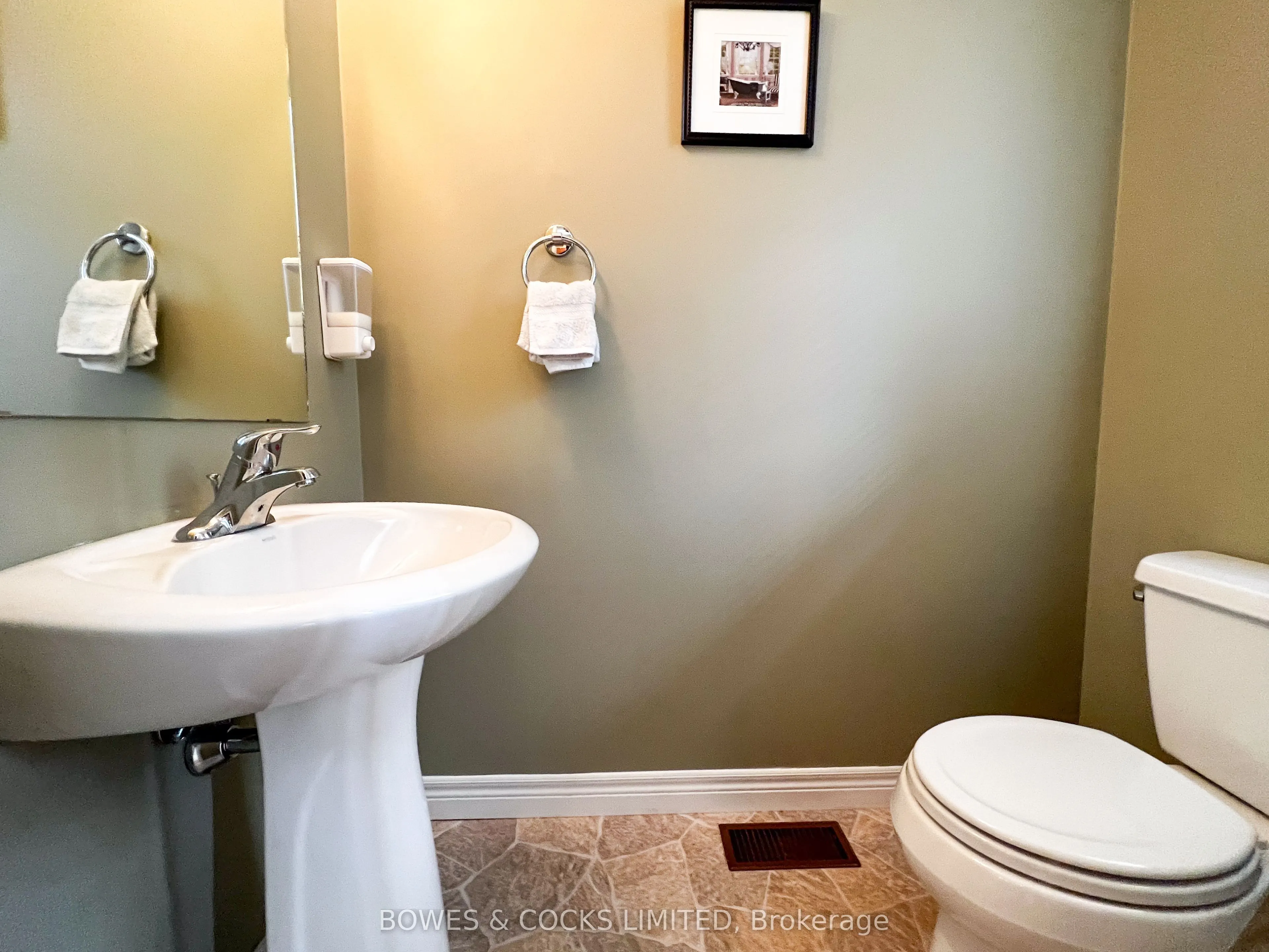 1579 Anstruther Lake Road, #7