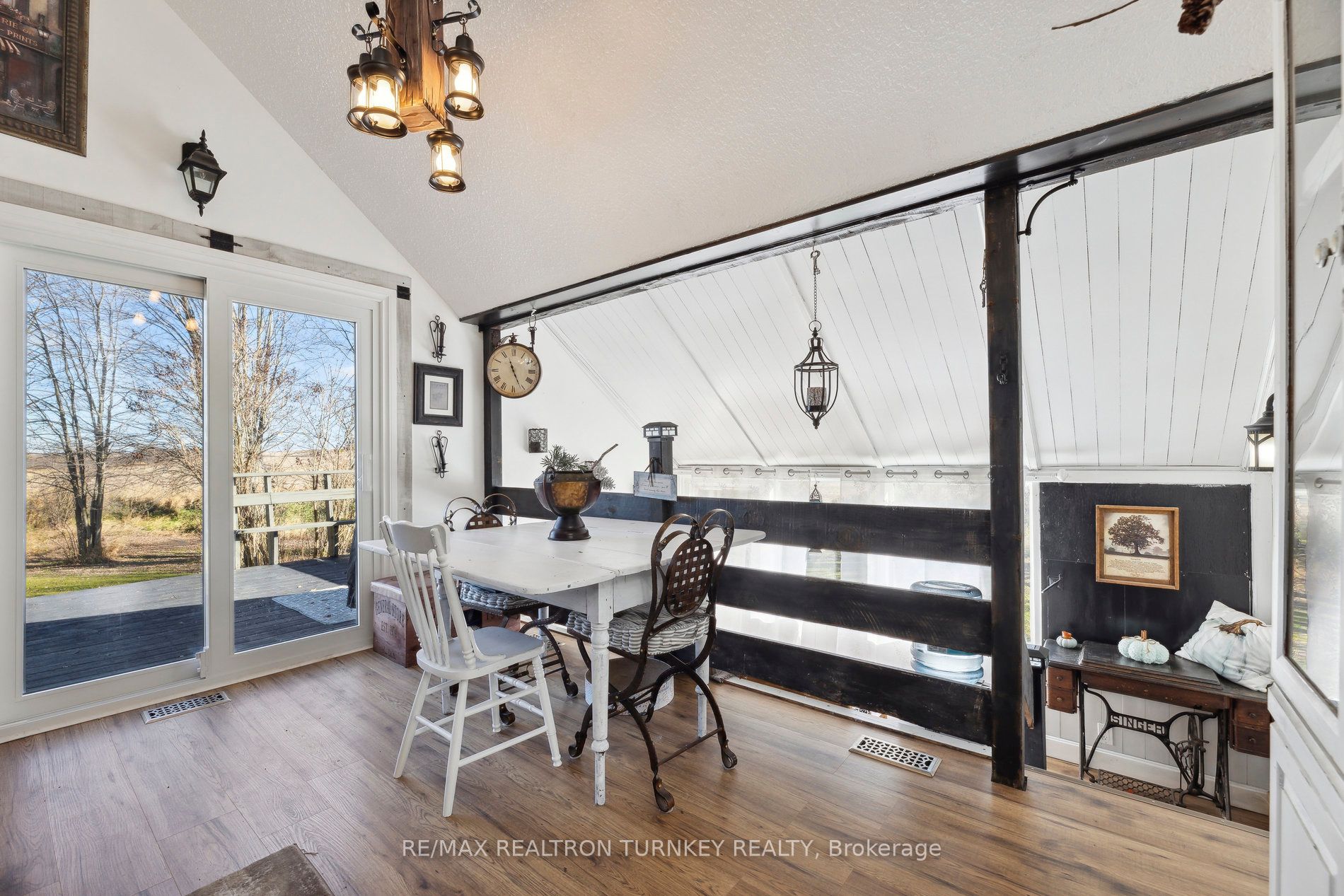 152 Settlers Road