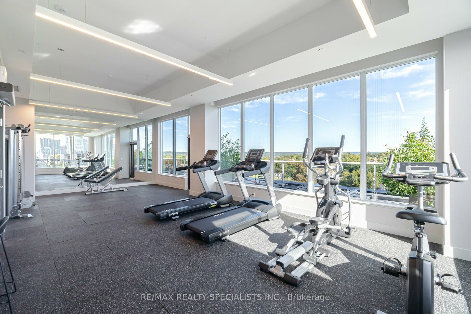 415 Main Street W, #703