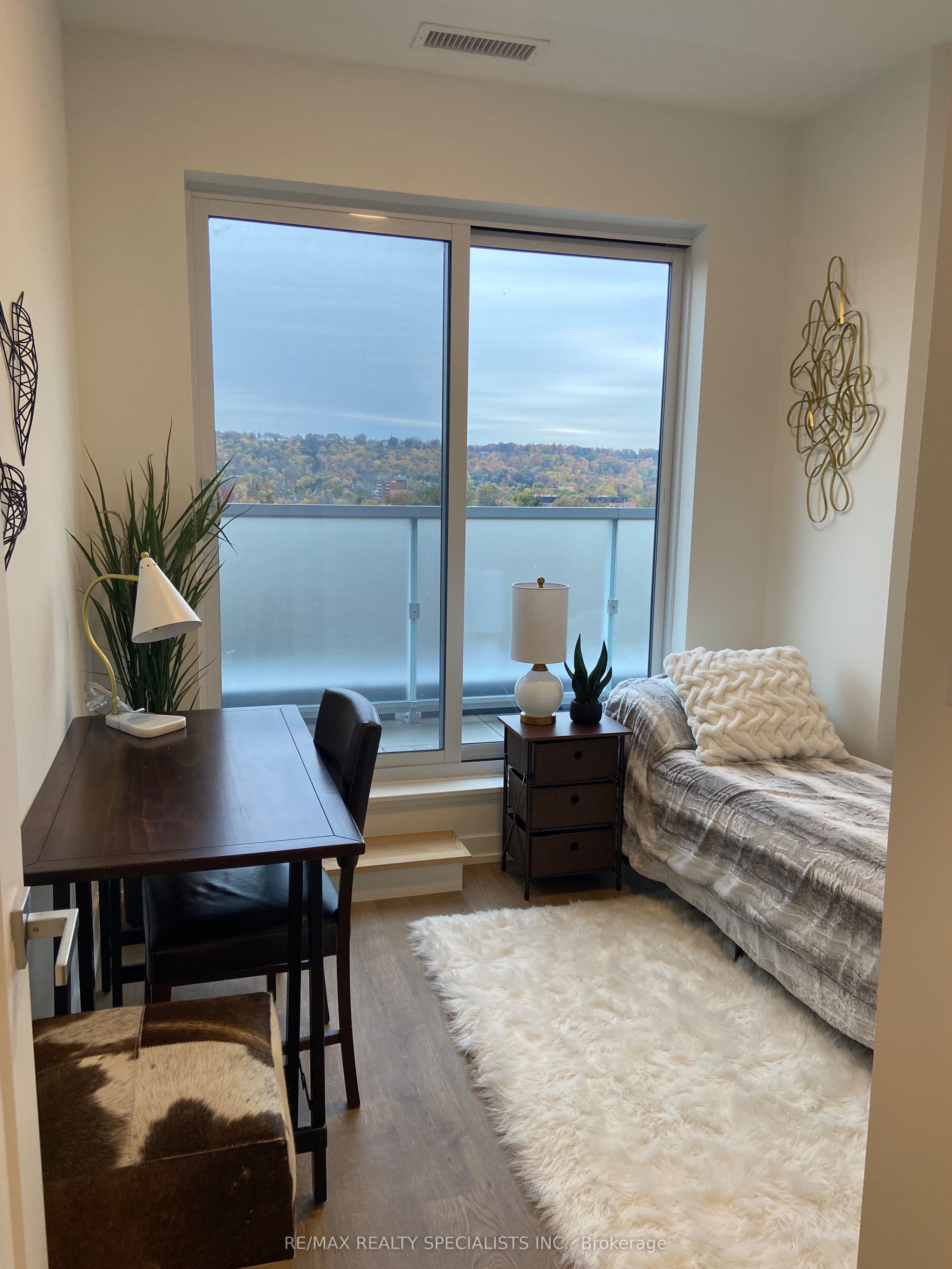 415 Main Street W, #703