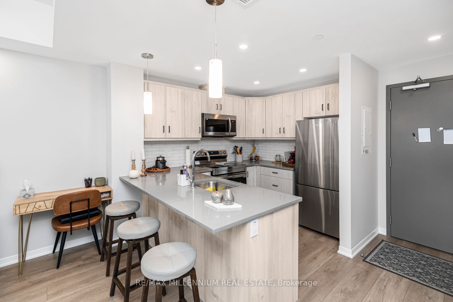 3998 Victoria Avenue #408
