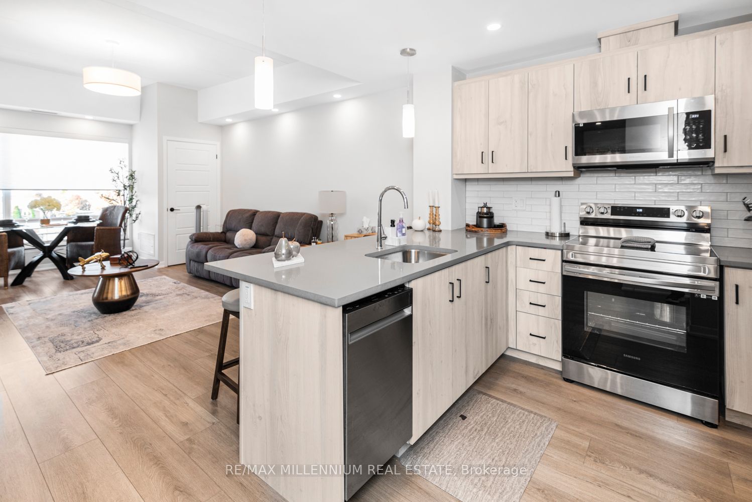 3998 Victoria Avenue #408