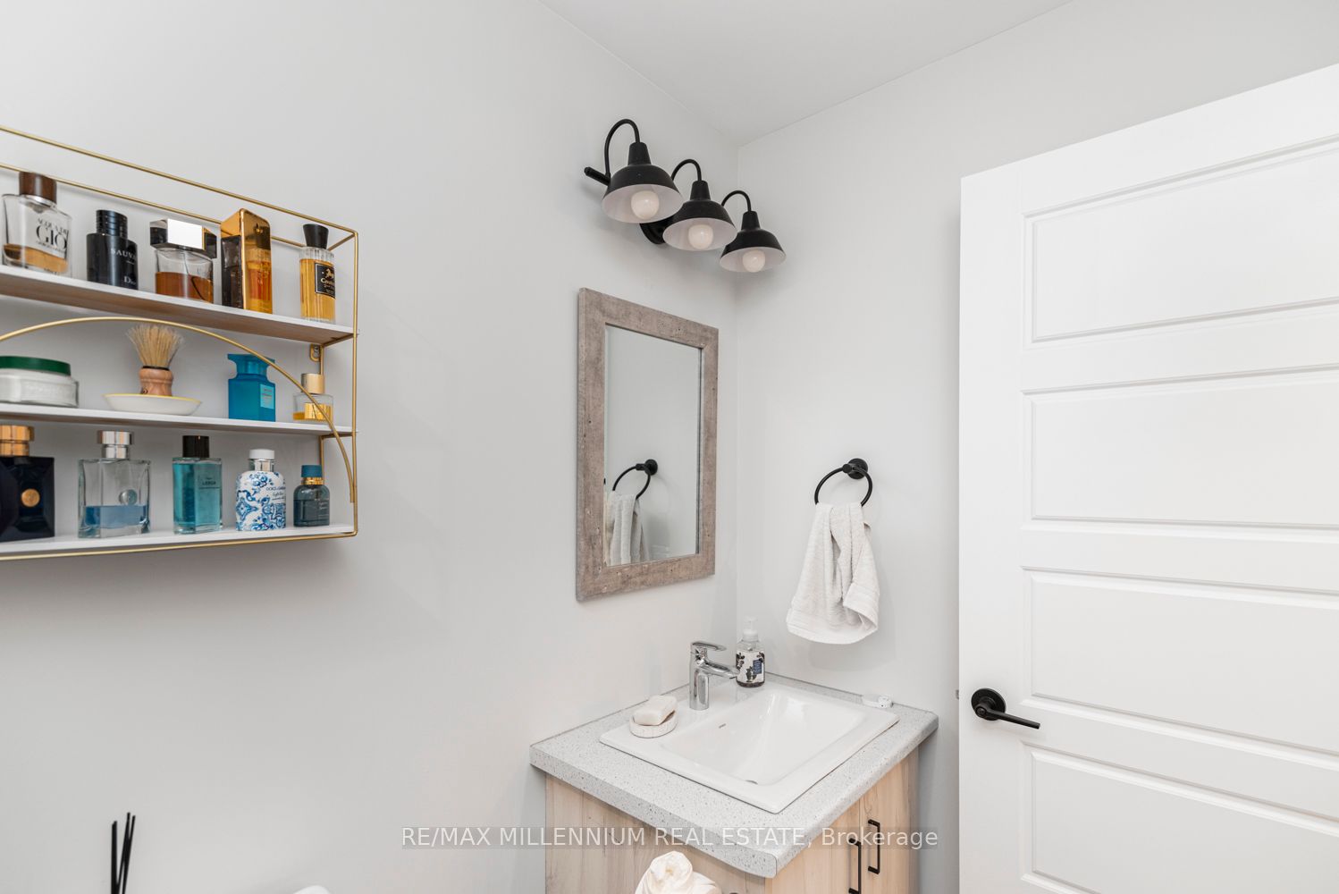 3998 Victoria Avenue #408