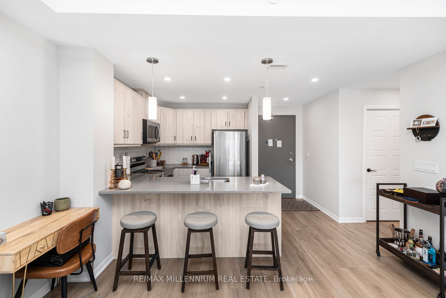 3998 Victoria Avenue #408