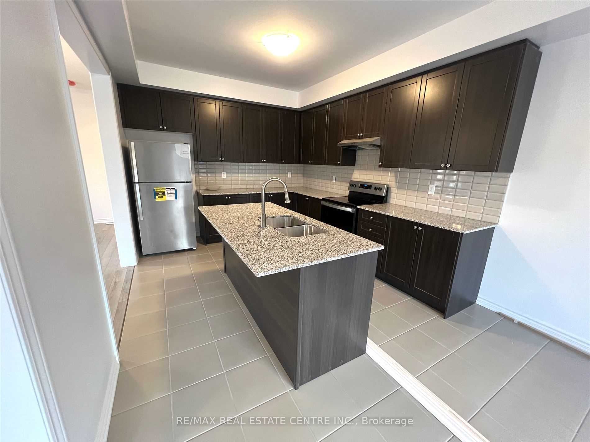 298 Ridley Crescent