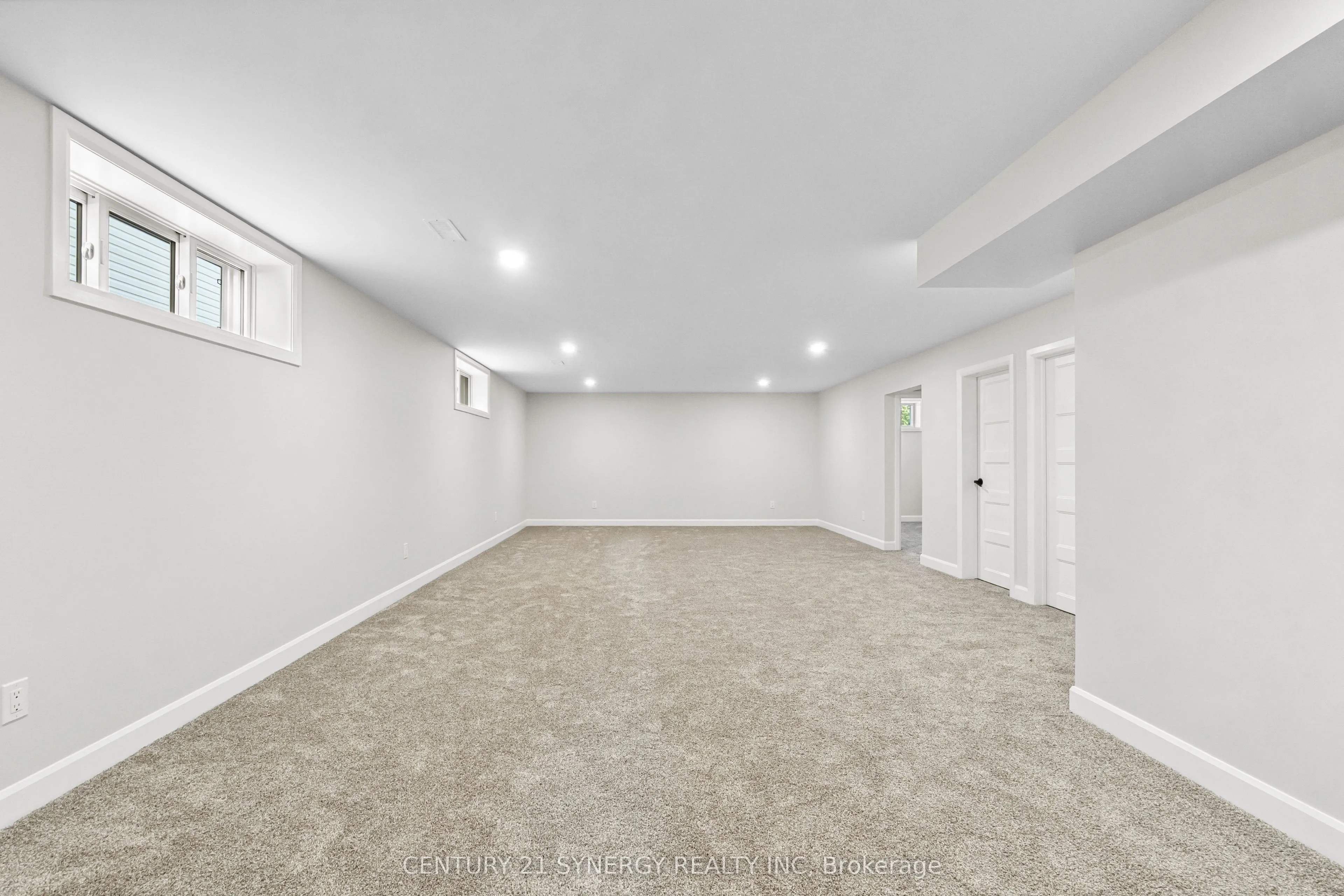40 HELEN Street