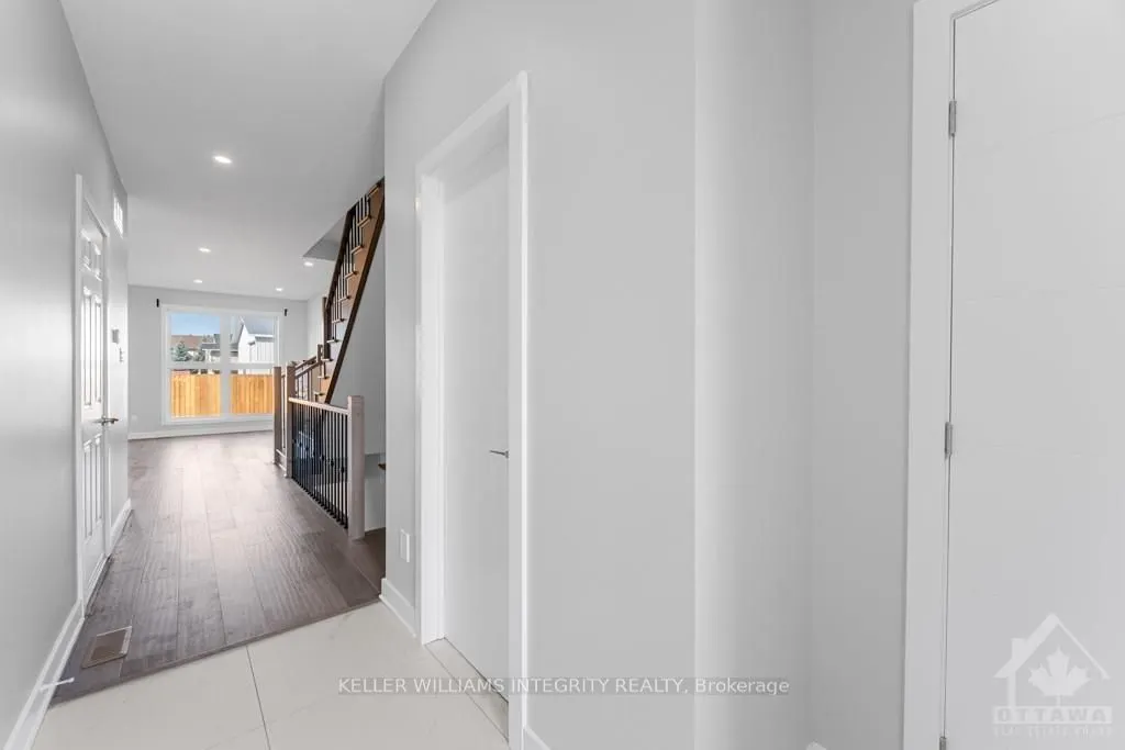 875 CONTOUR Street, #B