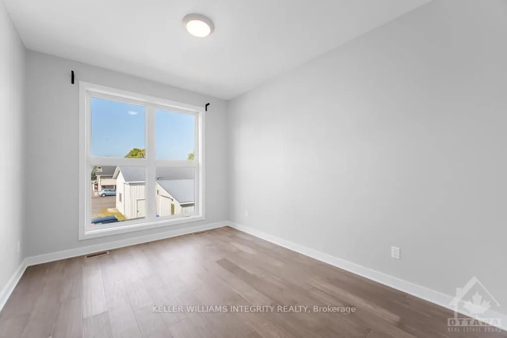 875 CONTOUR Street, #B