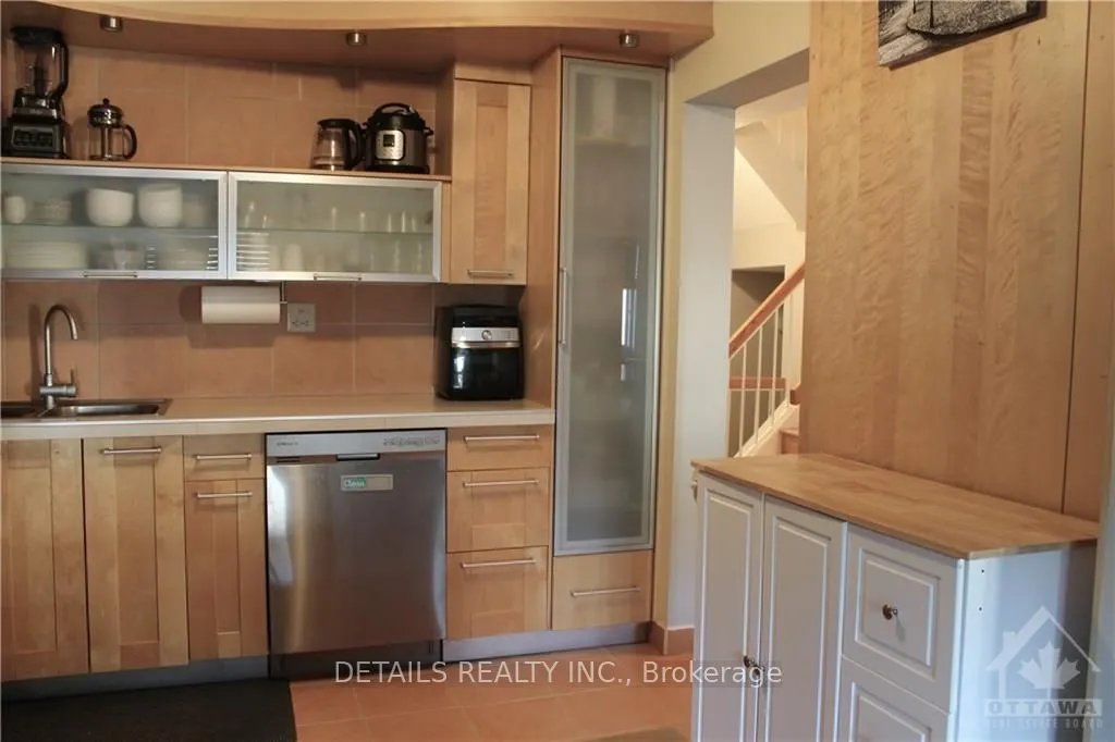 4E MAPLE RIDGE Crescent, #17