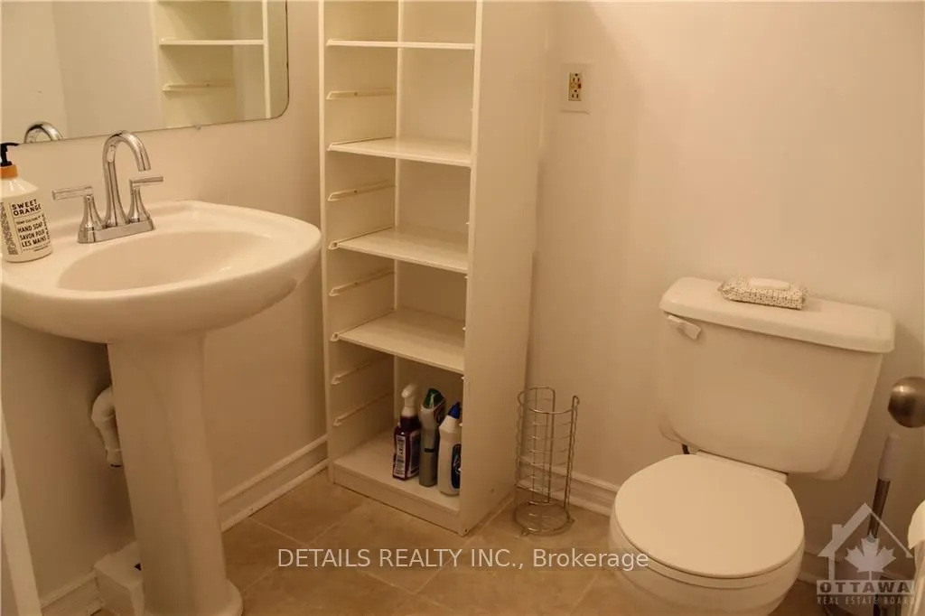 4E MAPLE RIDGE Crescent, #17