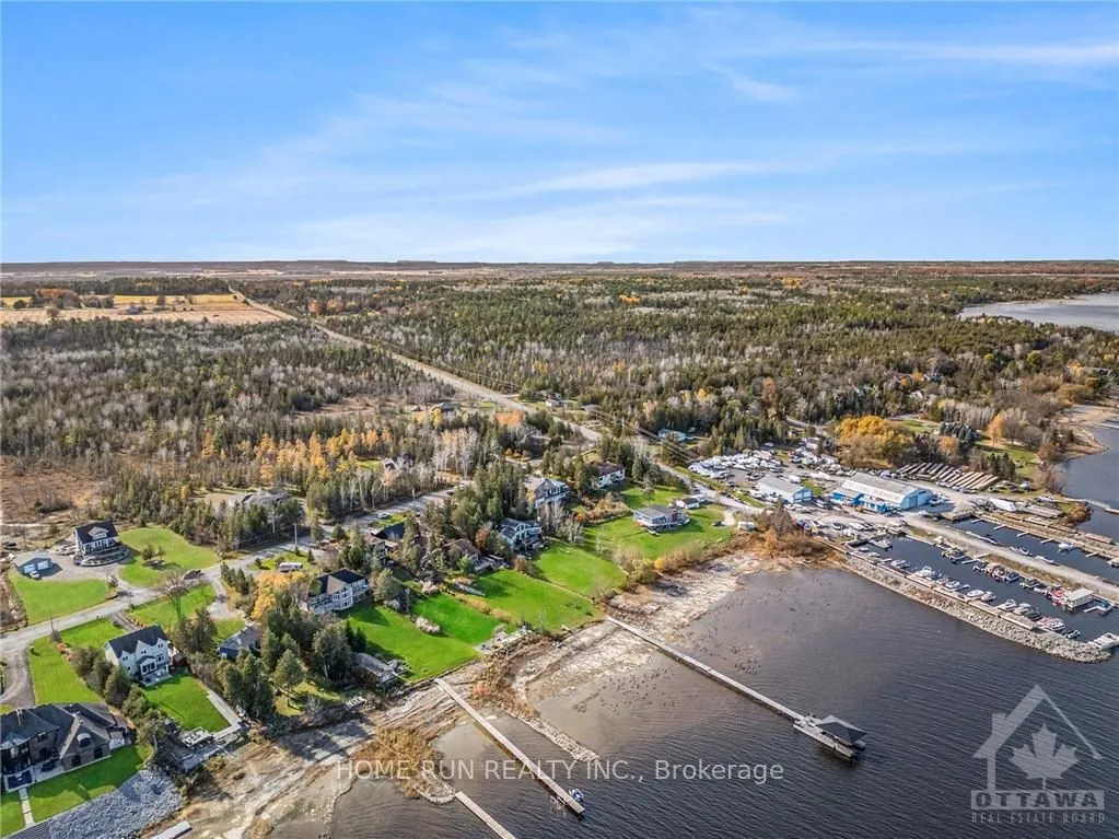 3286 BARLOW Crescent