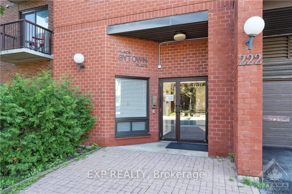 222 GUIGUES Avenue #401