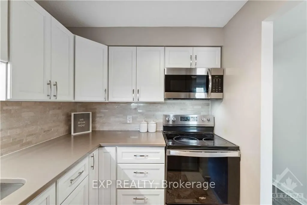 222 GUIGUES Avenue #401
