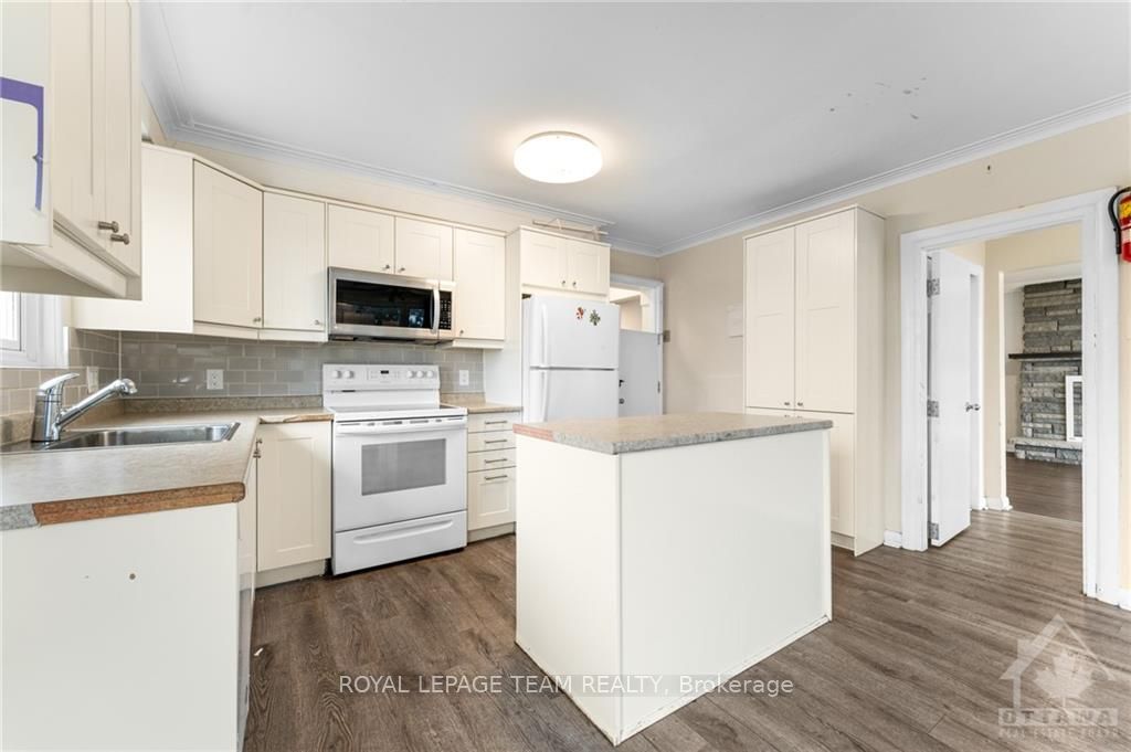 269 MICHEL Circle