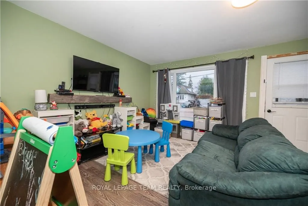 348 FIRST Avenue N