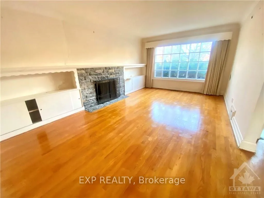 200 ISLAND PARK Drive