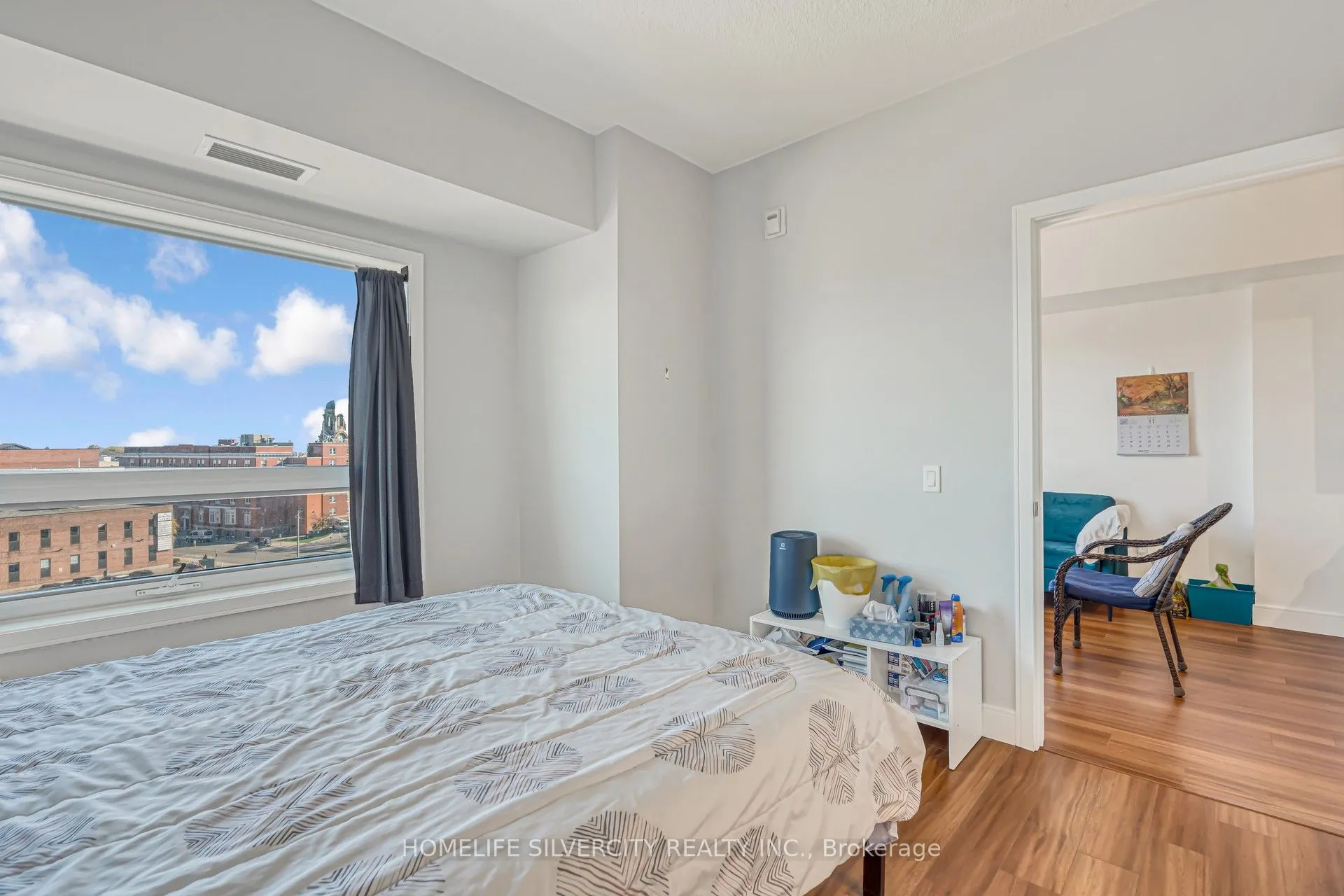 1 Wellington Street #615