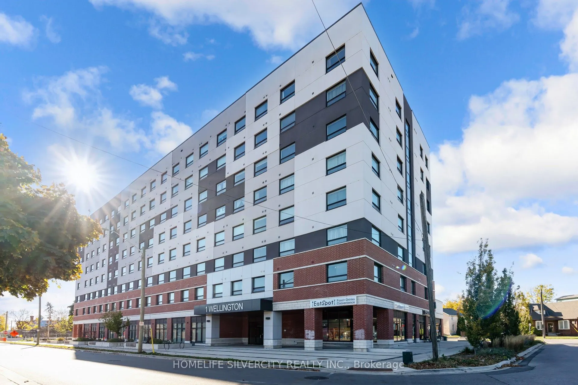 1 Wellington Street #615