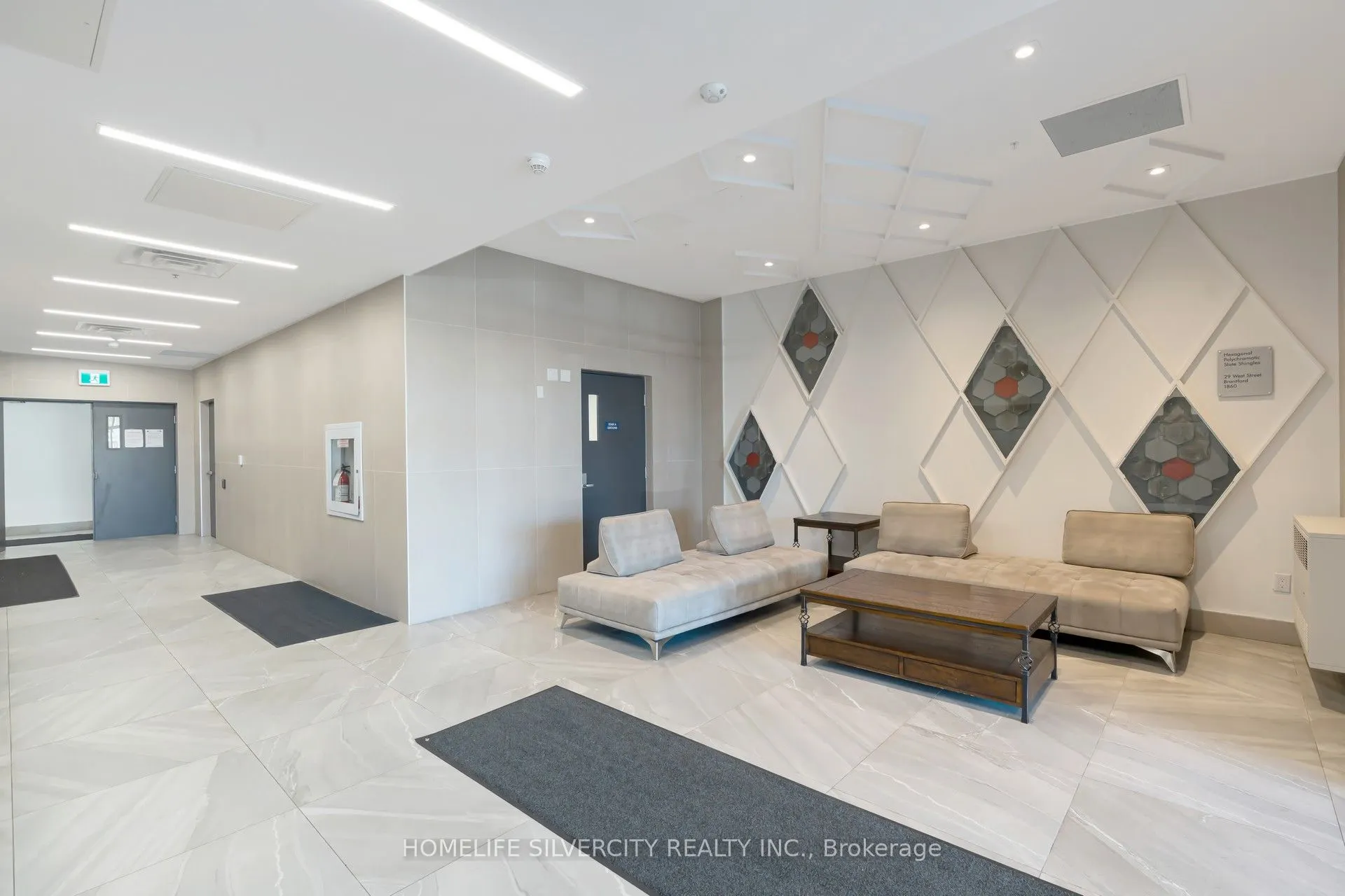 1 Wellington Street #615