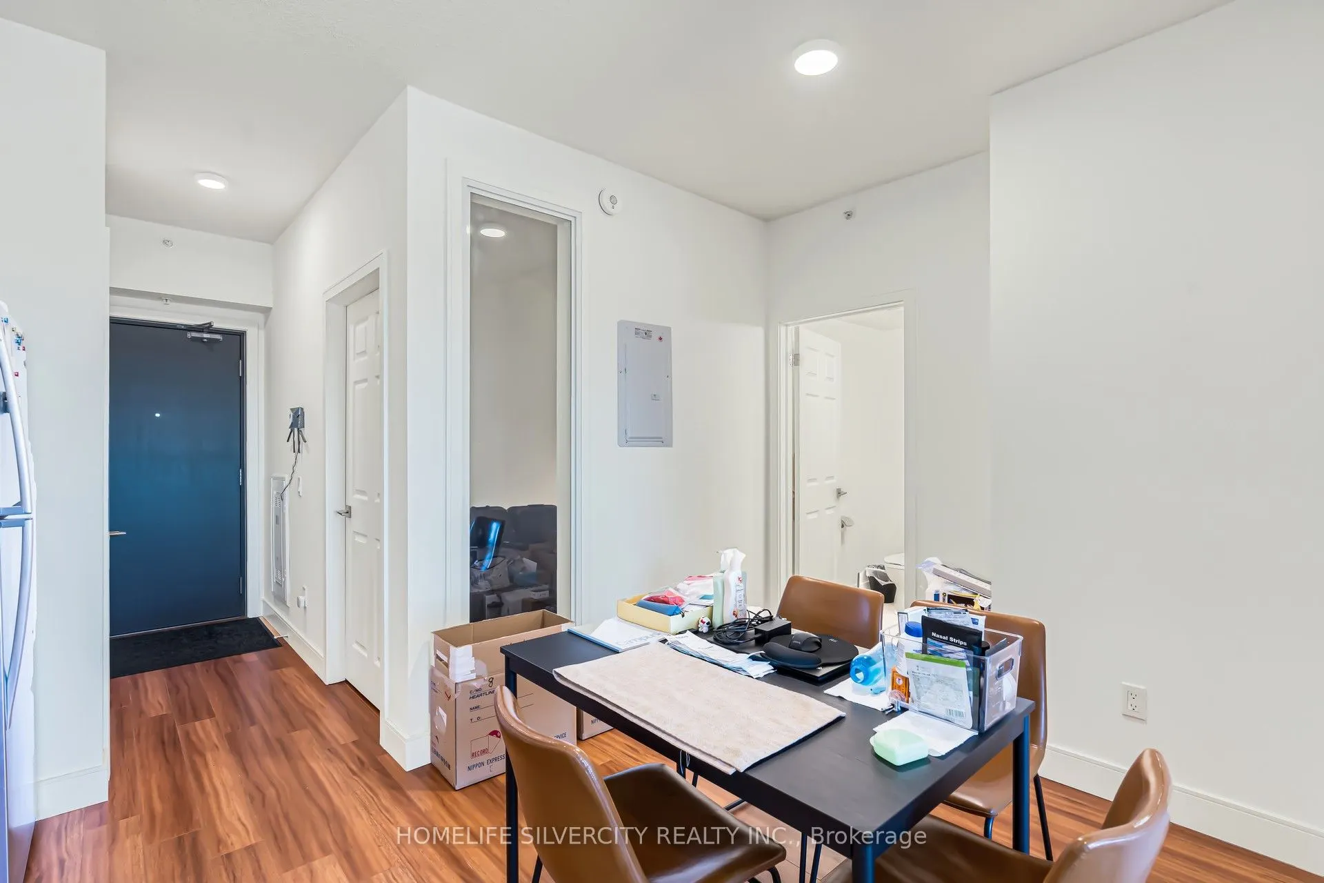 1 Wellington Street #615