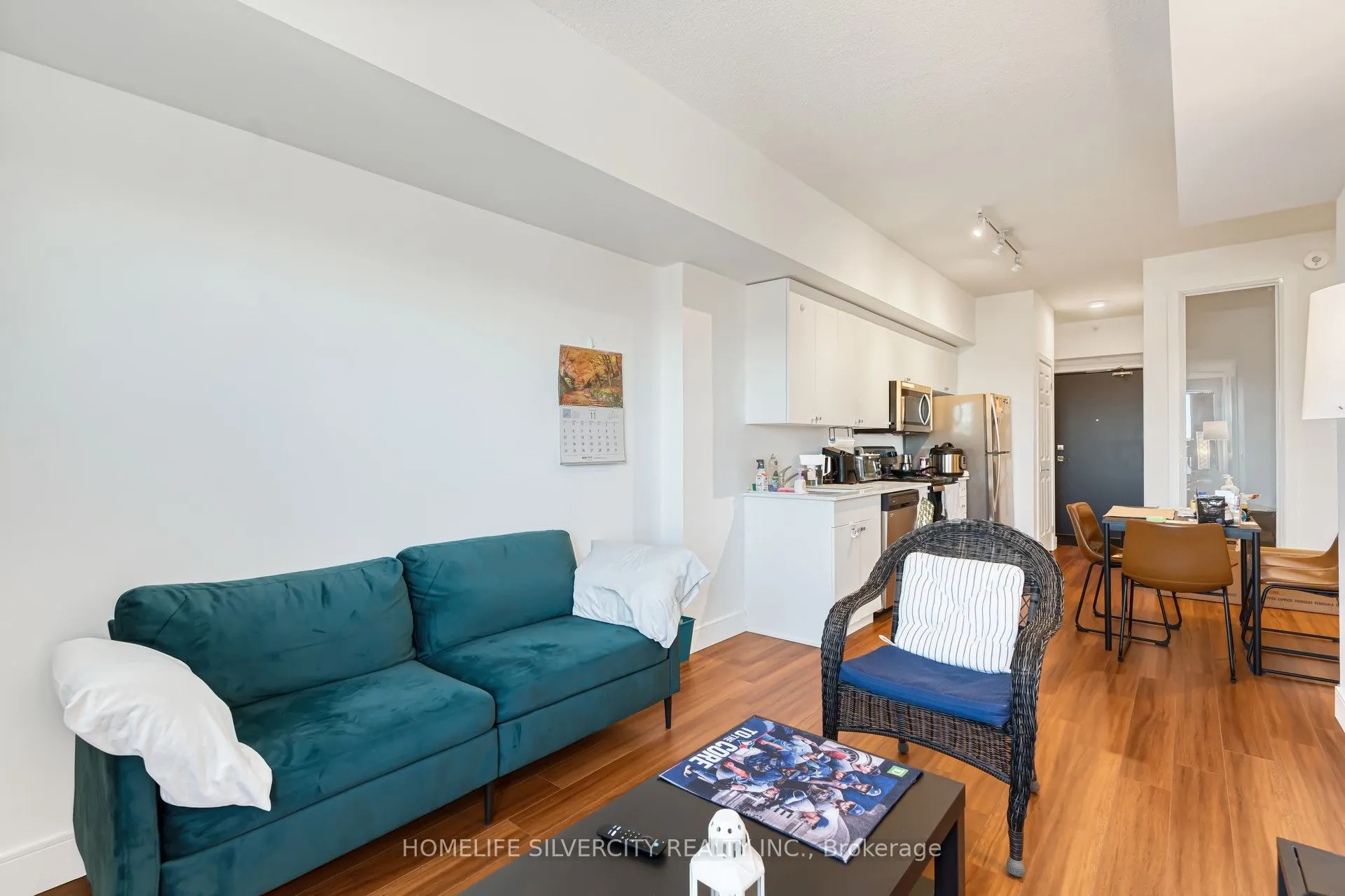 1 Wellington Street #615