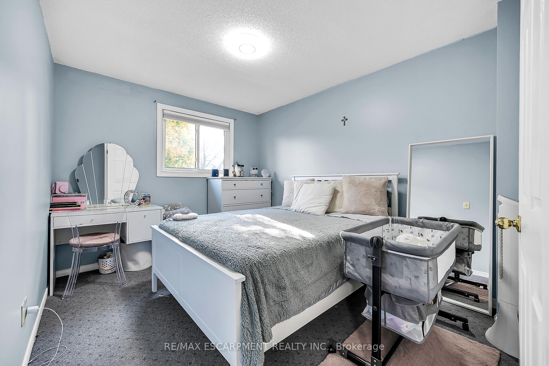 136 Essling Avenue