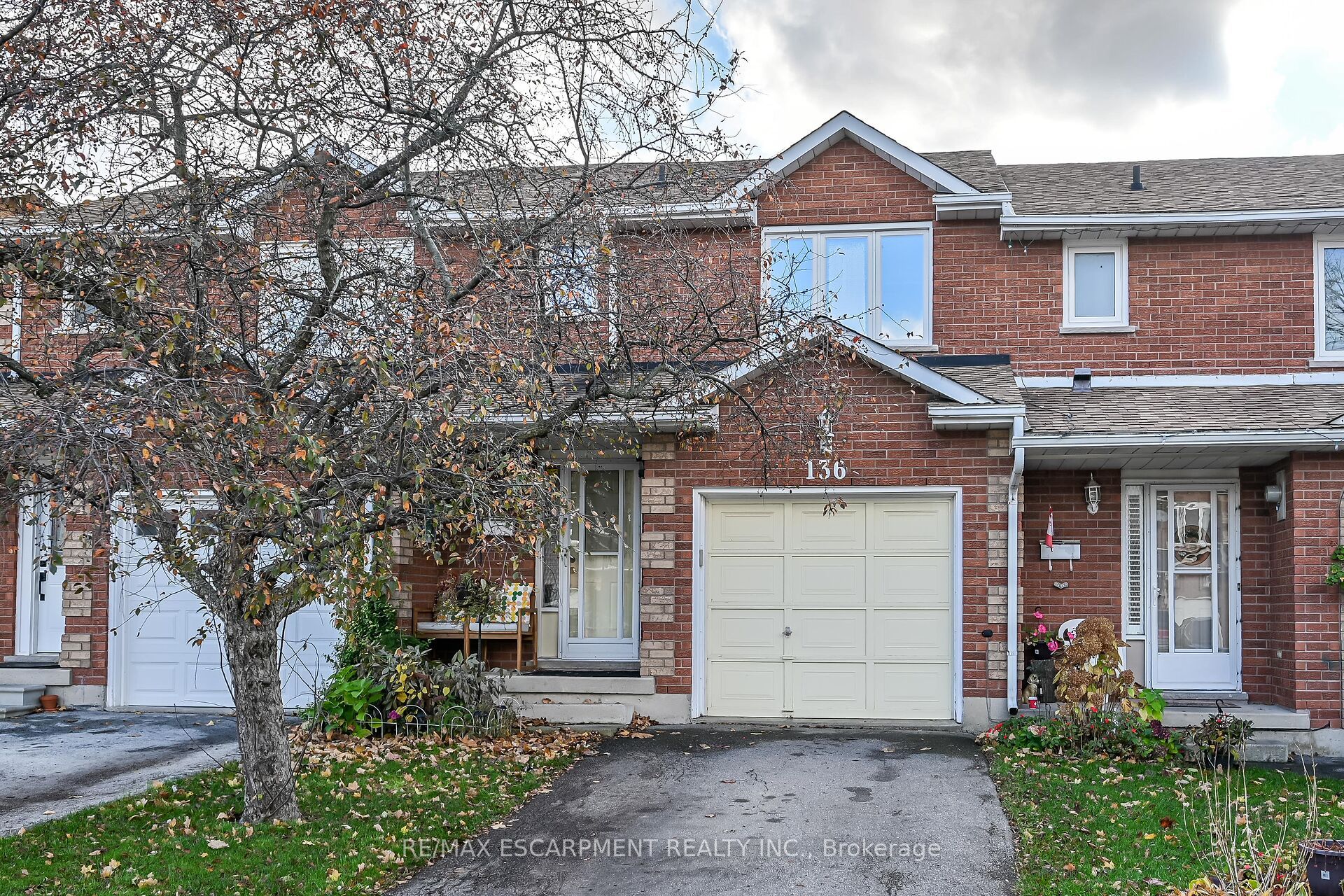 136 Essling Avenue