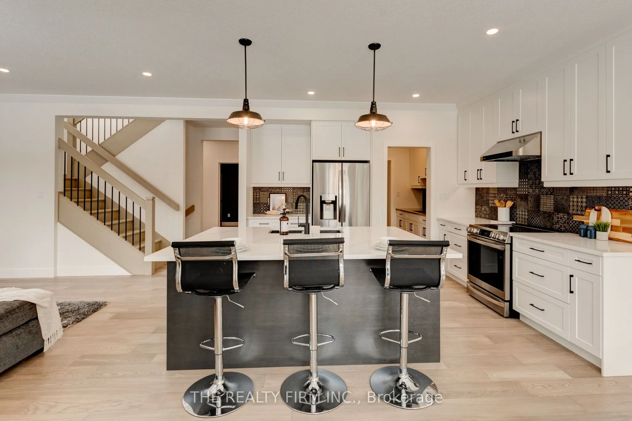 22701 Adelaide Road, #30