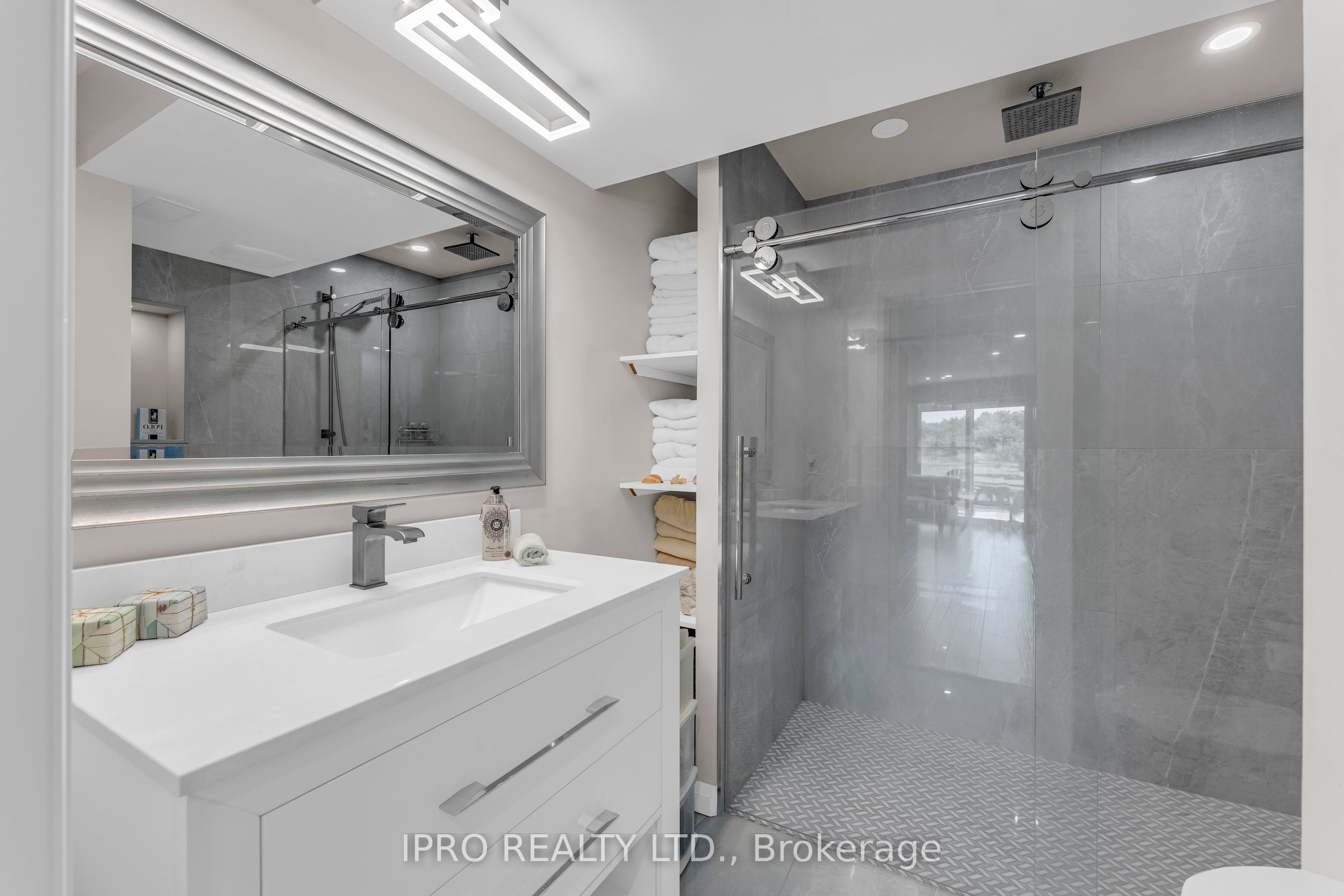 993608 Mono-Adjala Townline