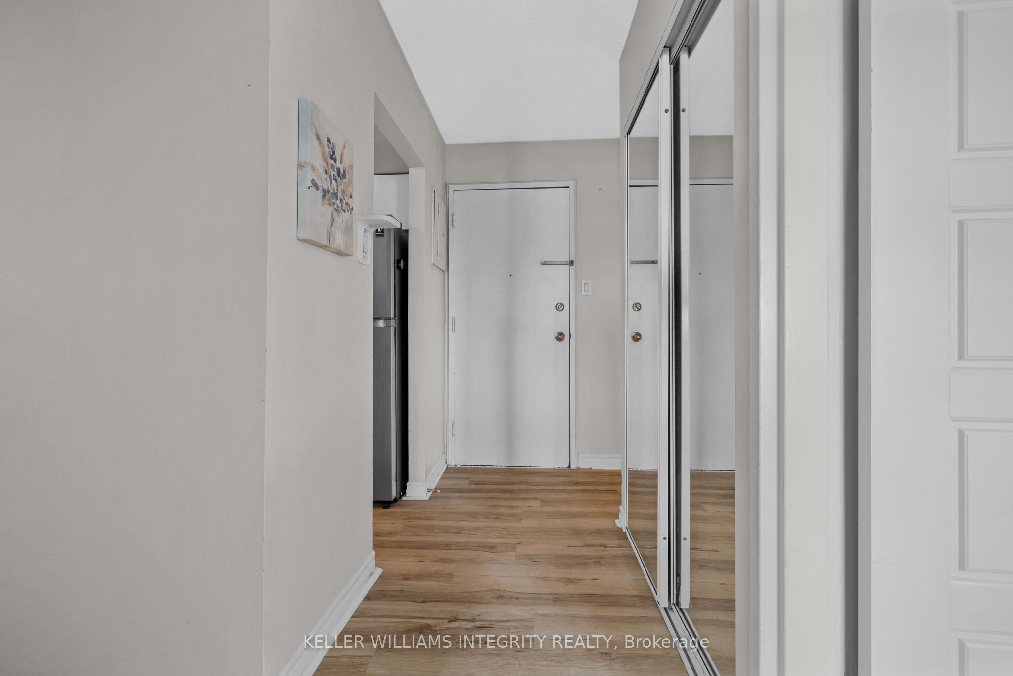 2041 ARROWSMITH Drive #402C